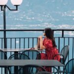 solo-female-travel-dining