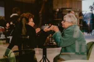 traveling-solo-female