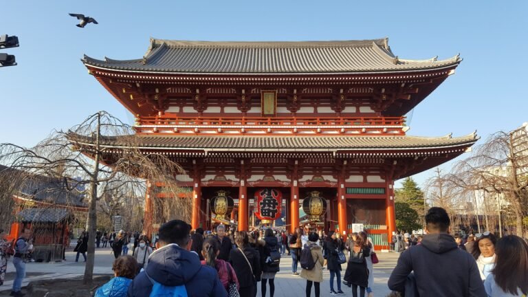 Crowded pedestrian area near a popular Tokyo temple