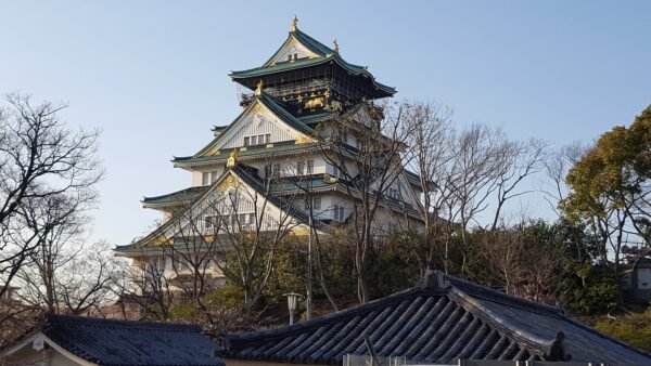 Osaka Castle viewed from the surrounding park