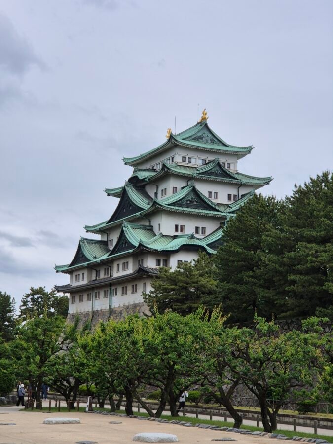 nagoya-castle-main-keep-aichi-japan Nagoya Castle main keep viewed from the castle grounds in Nagoya, Japan.